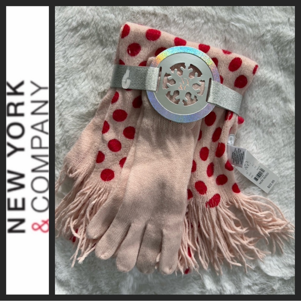NWT New York & Company 2-Piece Pink Polka Dot Scarf & Glove Set